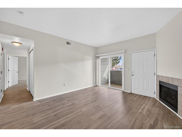 911 S Zeno Way 102, Aurora, CO 80017