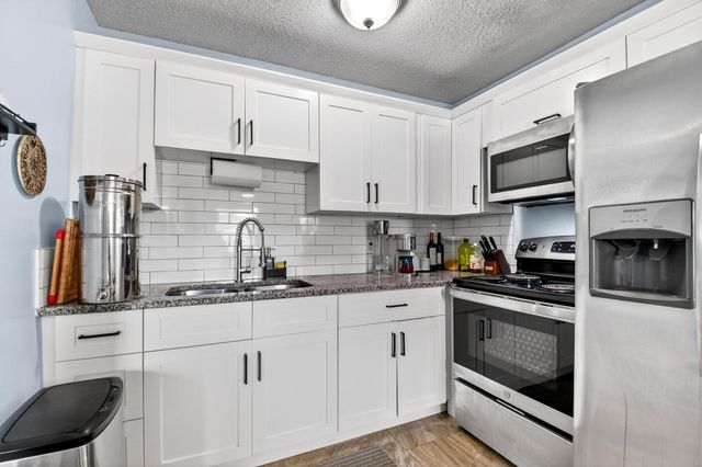 5721 Coconut Road, West Palm Beach, FL 33413