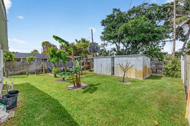 5721 Coconut Road, West Palm Beach, FL 33413