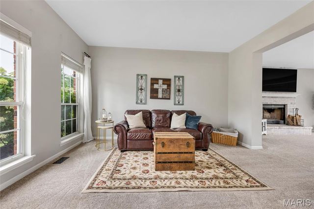 501 Oxborough Court, St Peters, MO 63376