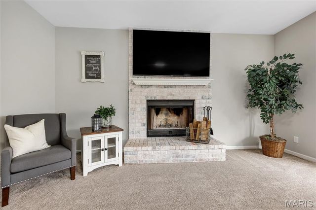 501 Oxborough Court, St Peters, MO 63376