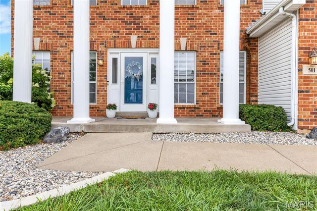 501 Oxborough Court, St Peters, MO 63376