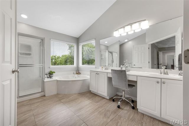 501 Oxborough Court, St Peters, MO 63376