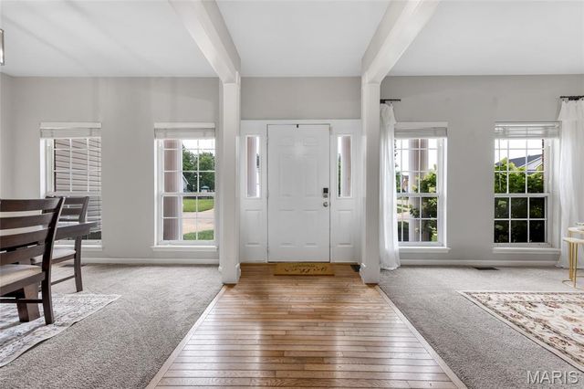 501 Oxborough Court, St Peters, MO 63376