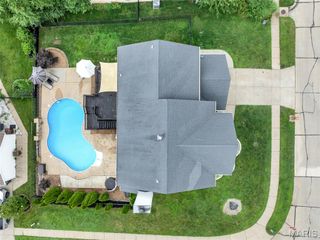 501 Oxborough Court, St Peters, MO 63376