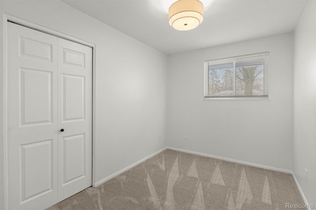 15345 Bainbridge Street, Livonia, MI 48154