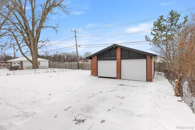 15345 Bainbridge Street, Livonia, MI 48154