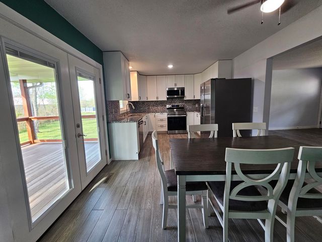 309 Southview Avenue, Ava, MO 65608