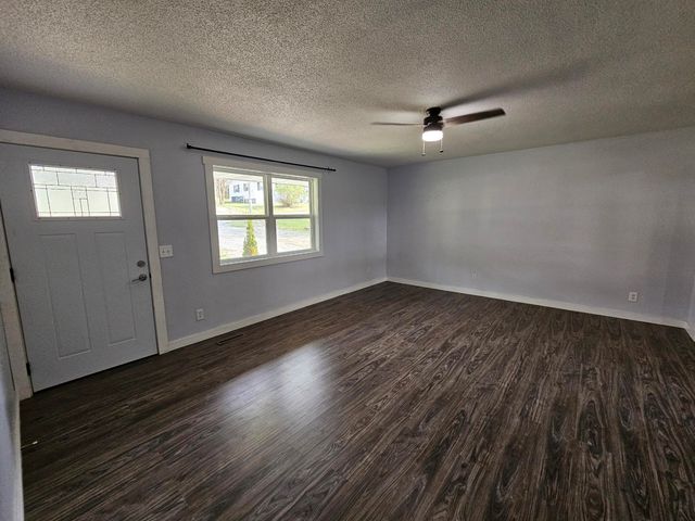 309 Southview Avenue, Ava, MO 65608