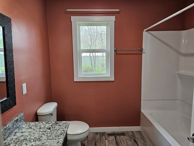 309 Southview Avenue, Ava, MO 65608