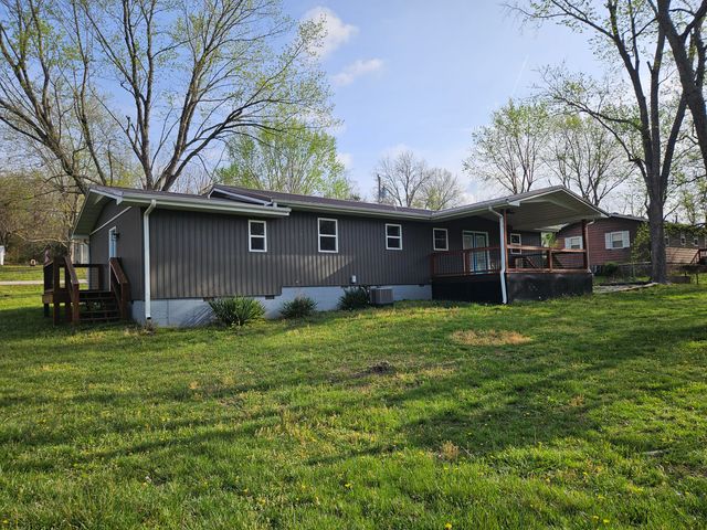 309 Southview Avenue, Ava, MO 65608
