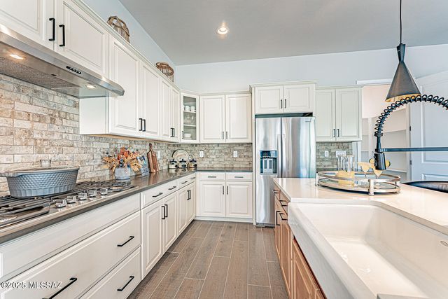 846 W Tranquil Water Path, Green Valley, AZ 85614