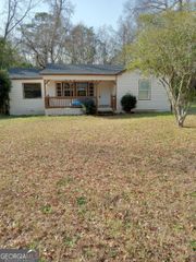 1570 Colonial Drive, Macon, GA 31204