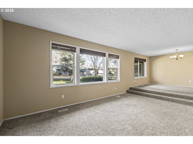 610 Ne 8TH Ave, Battle Ground, WA 98604