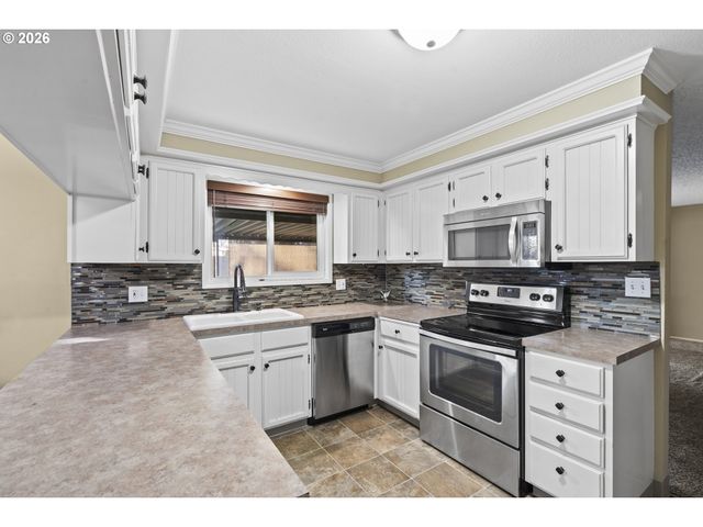 610 Ne 8TH Ave, Battle Ground, WA 98604