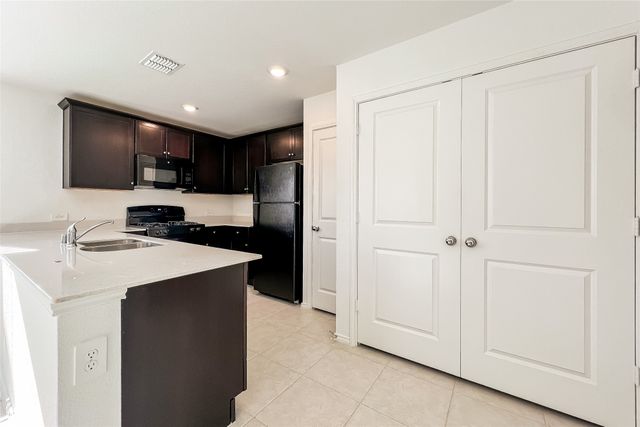 2961 Wallace Wells Court, Crandall, TX 75114