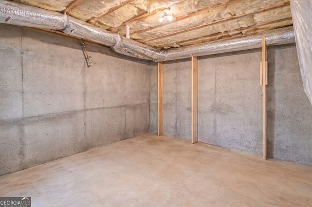 619 Richmond Place, Loganville, GA 30052