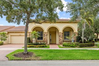 10099 SW Duccio Lane, Port St Lucie, FL 34986