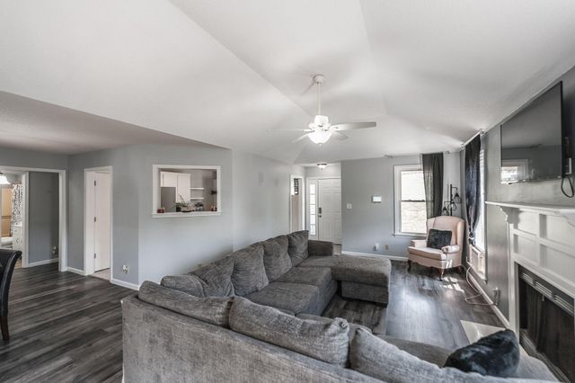 748 W Creek Drive, Clarksville, TN 37040