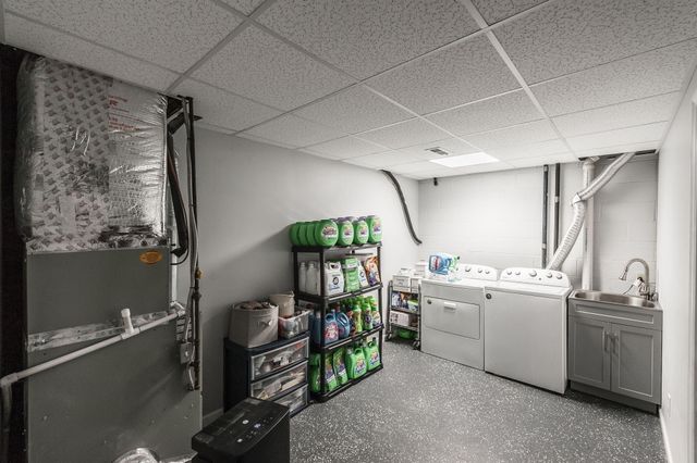 748 W Creek Drive, Clarksville, TN 37040