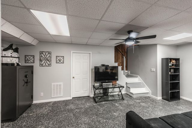 748 W Creek Drive, Clarksville, TN 37040