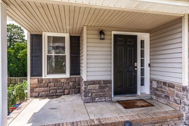 748 W Creek Drive, Clarksville, TN 37040