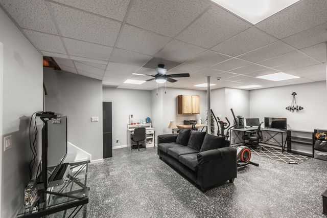 748 W Creek Drive, Clarksville, TN 37040
