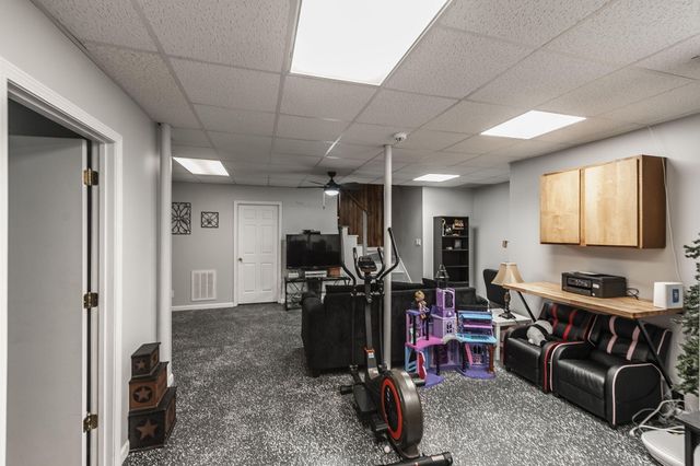 748 W Creek Drive, Clarksville, TN 37040