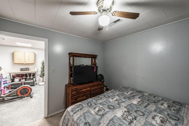 748 W Creek Drive, Clarksville, TN 37040
