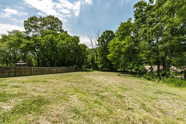 748 W Creek Drive, Clarksville, TN 37040