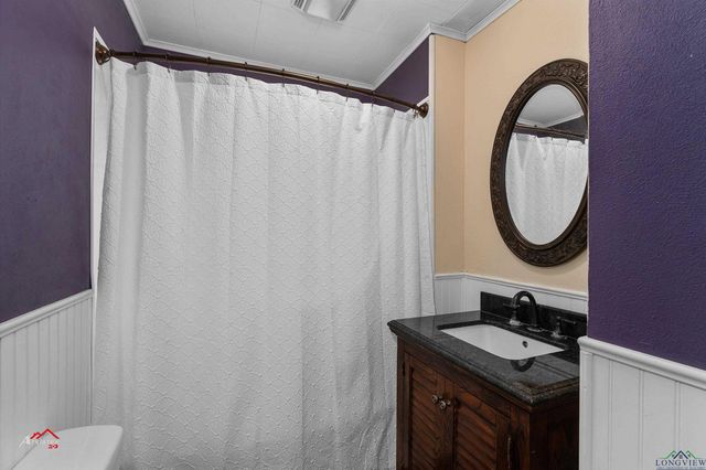 107 St John Street, Jefferson, TX 75657