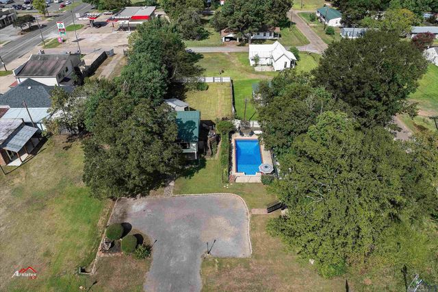 107 St John Street, Jefferson, TX 75657