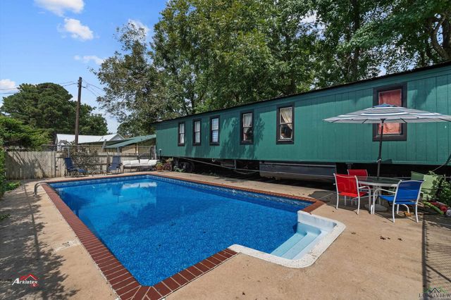 107 St John Street, Jefferson, TX 75657
