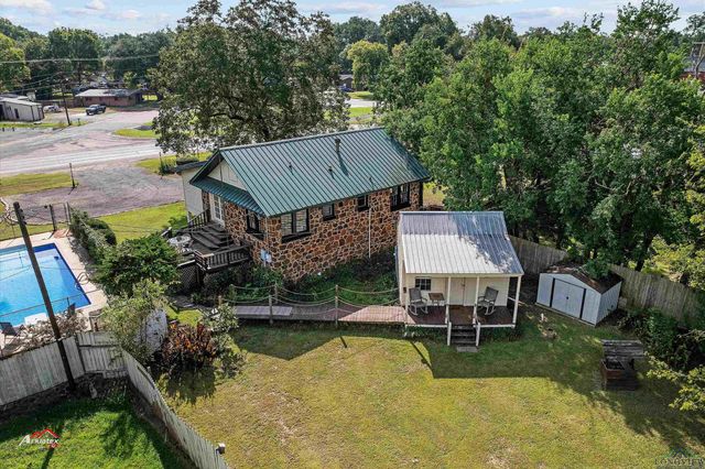 107 St John Street, Jefferson, TX 75657