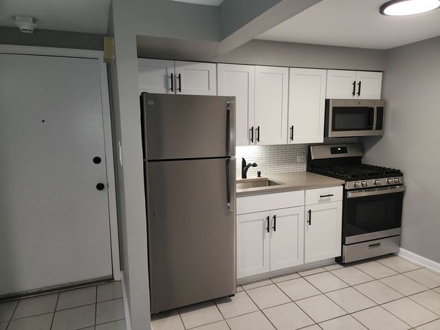 7121 170th Street, Tinley Park, IL 60477