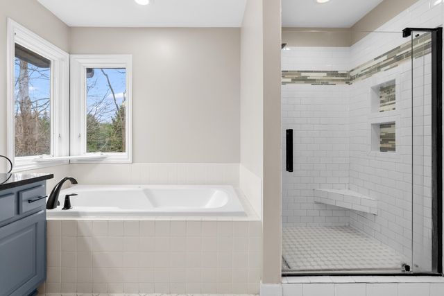 5363 Four Seasons Drive, Kalamazoo, MI 49009