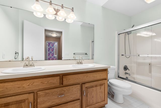 5363 Four Seasons Drive, Kalamazoo, MI 49009