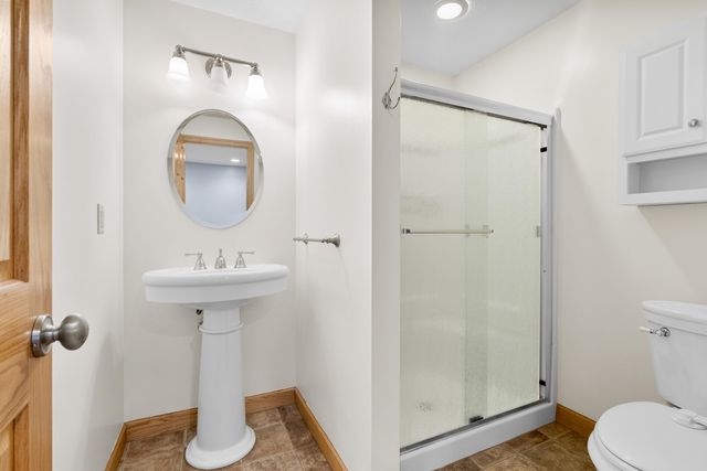 5363 Four Seasons Drive, Kalamazoo, MI 49009