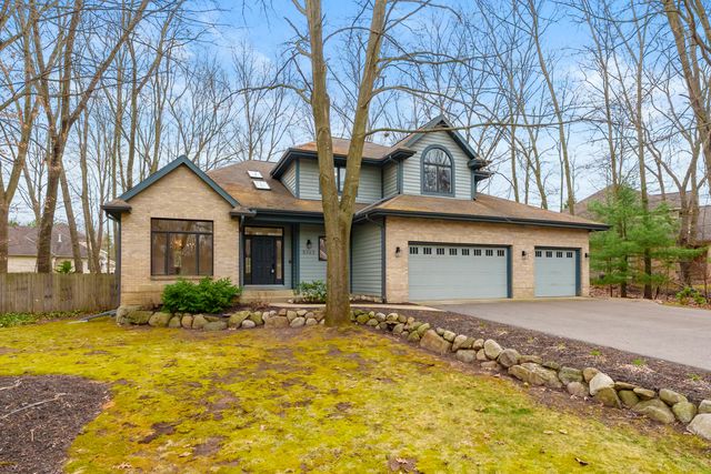 5363 Four Seasons Drive, Kalamazoo, MI 49009