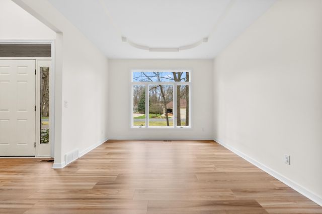 5363 Four Seasons Drive, Kalamazoo, MI 49009