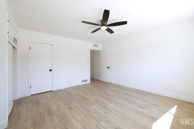 2425 Castle Drive, Bakersfield, CA 93306