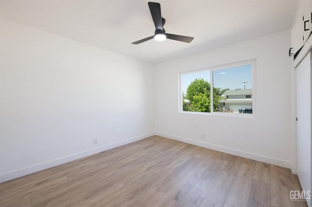 2425 Castle Drive, Bakersfield, CA 93306