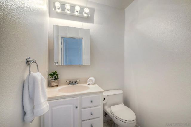 17309 Caminito Masada, San Diego, CA 92127