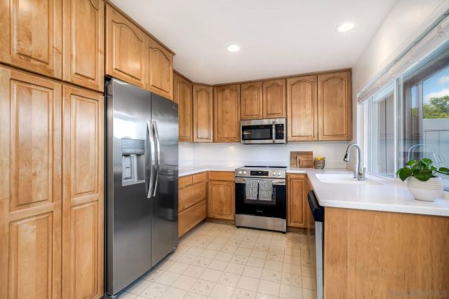 17309 Caminito Masada, San Diego, CA 92127