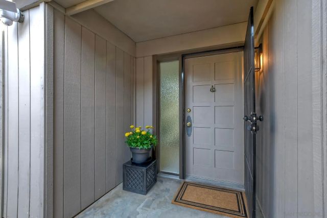 17309 Caminito Masada, San Diego, CA 92127