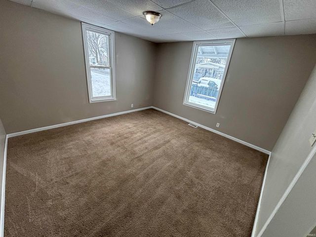 1027 N 10th Street, Vincennes, IN 47591