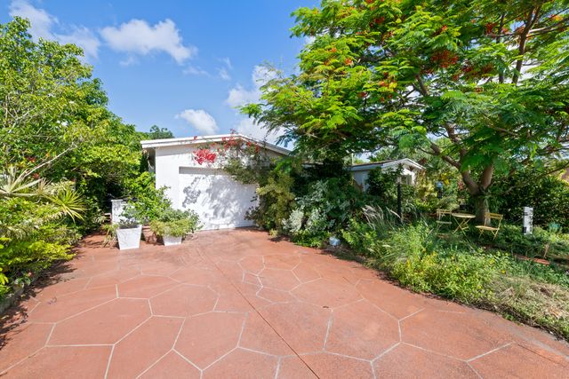 3991 NW 46th Avenue, Lauderdale Lakes, FL 33319