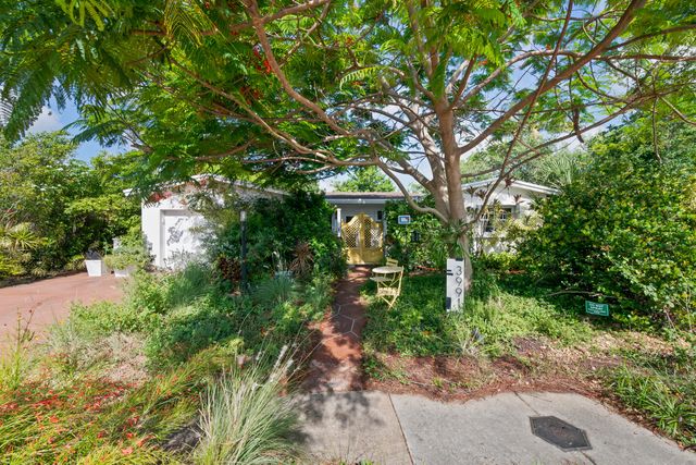 3991 NW 46th Avenue, Lauderdale Lakes, FL 33319