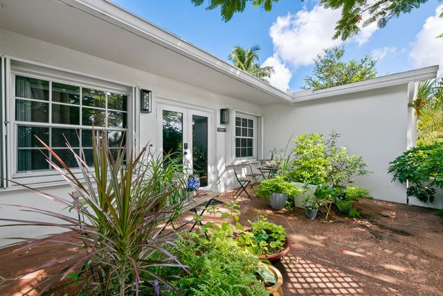 3991 NW 46th Avenue, Lauderdale Lakes, FL 33319