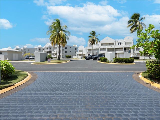 D-9 COSTA DORADA II 9, Dorado, PR 00646